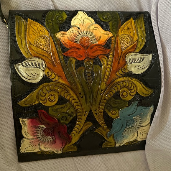 100% real leather wallets. Hand painted flowers. - Picture 3 of 3